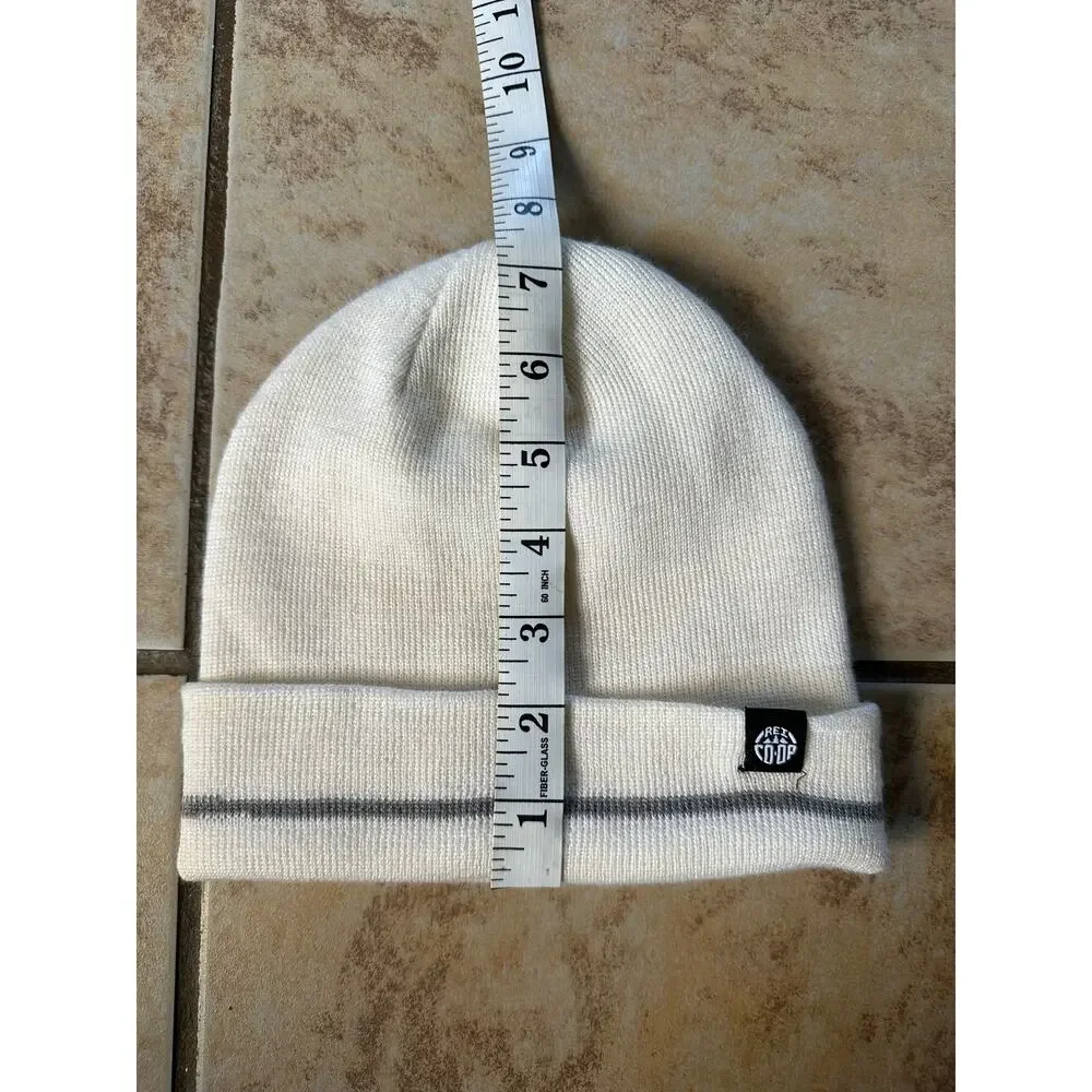 Rei Co-Op Cream Gray Stripe Beanie Unisex One‎ Size Hat Cap